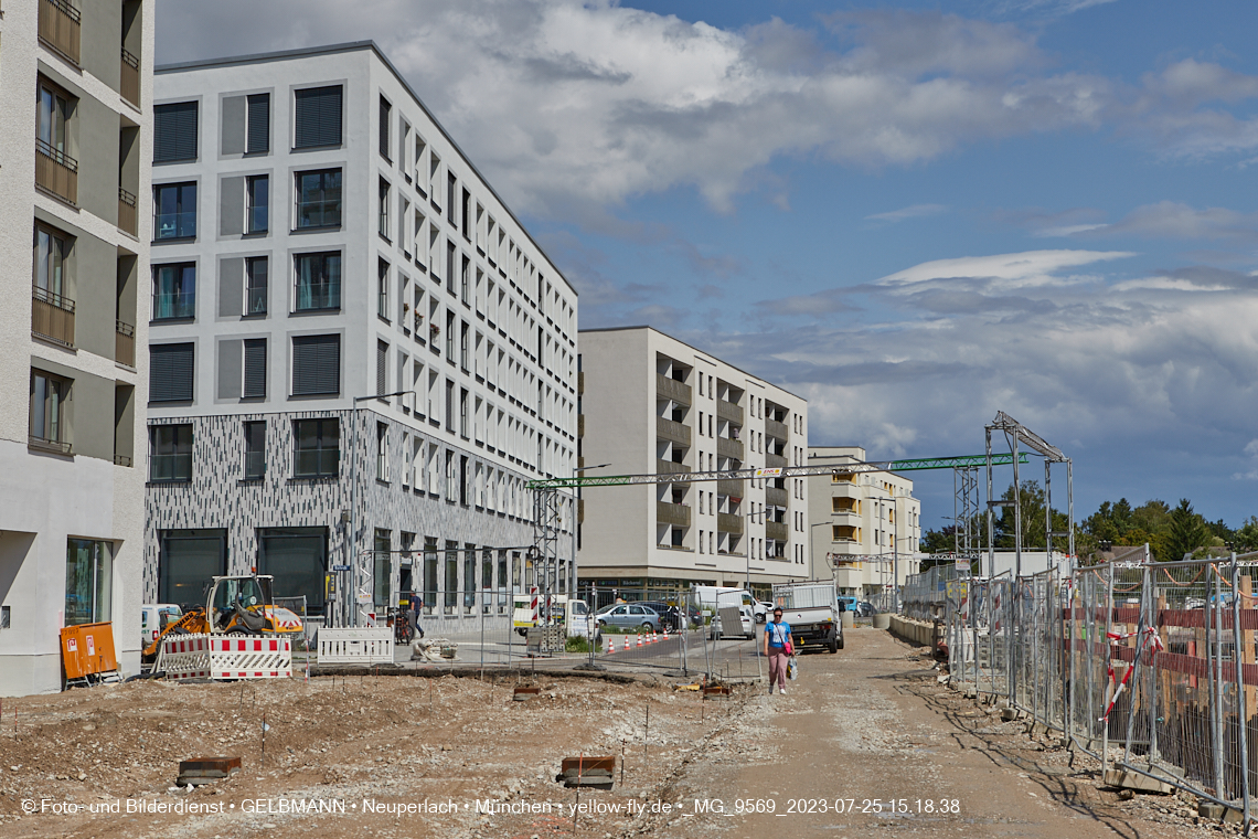 25.07.2023 - Rundgang im Alexisquartier in Neuperlach